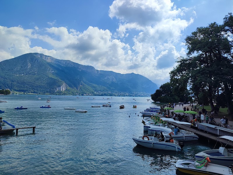 Croisière découverte sur le lac d'Annecy – 2 Place Aux Bois, 74000 Annecy (photo 2)