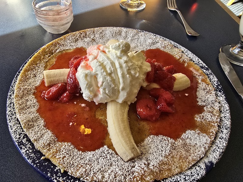 De Dutch – 2284 West Broadway, Kitsilano, Vancouver (photo 3)