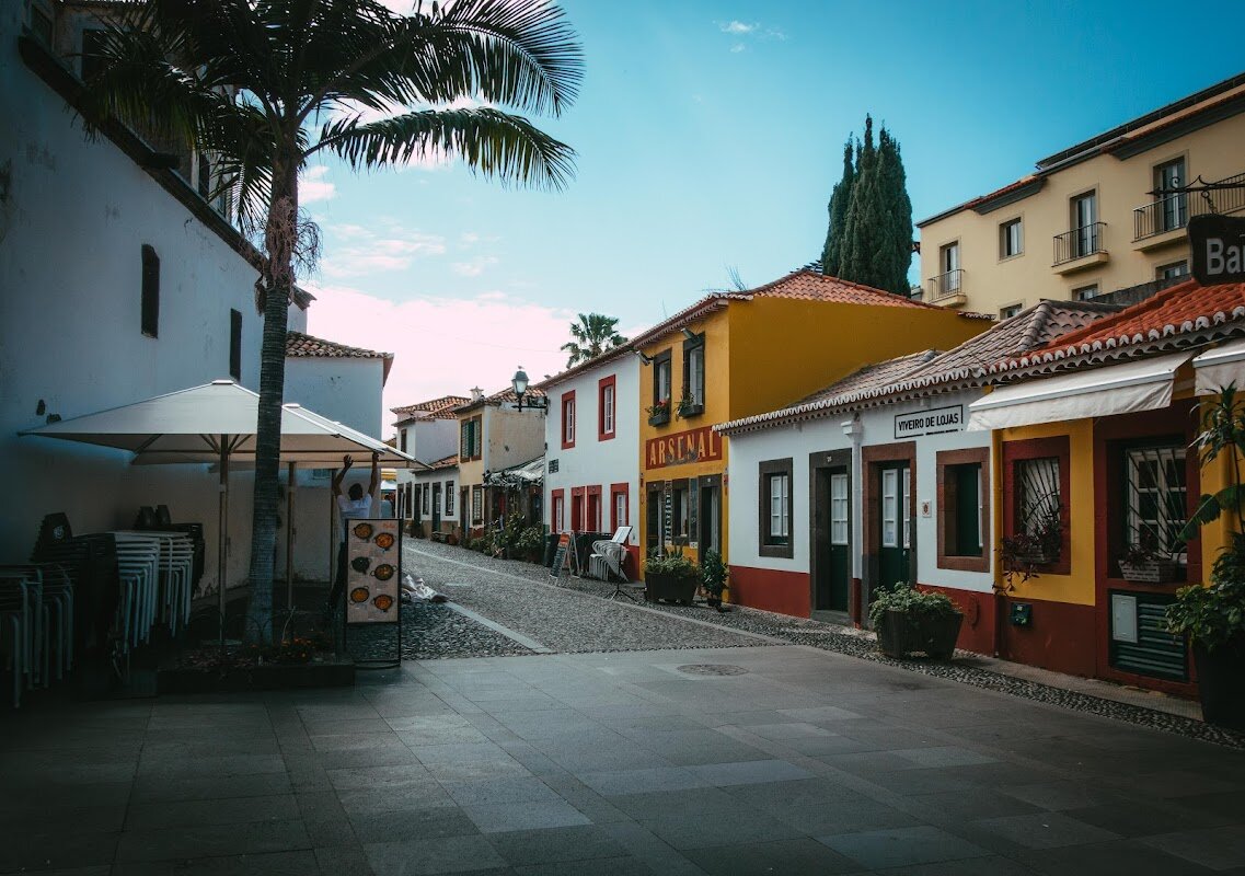 Découverte de la Vieille Ville de Funchal – Vieille Ville (Zona Velha), Funchal, Madère, Portugal (photo 1)