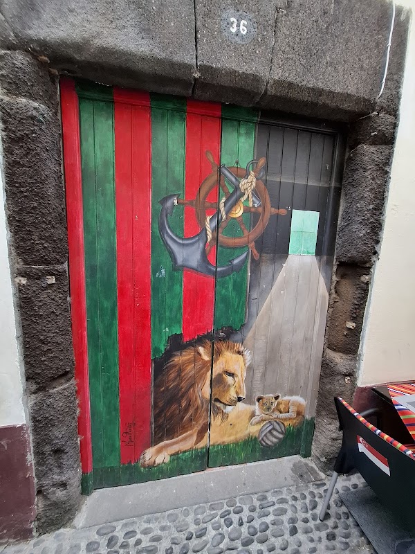 Découverte de la Vieille Ville de Funchal – Vieille Ville (Zona Velha), Funchal, Madère, Portugal (photo 3)