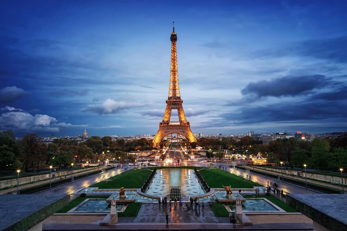 Découverte des alentours de la Tour Eiffel – Champ de Mars, Paris (photo 1)