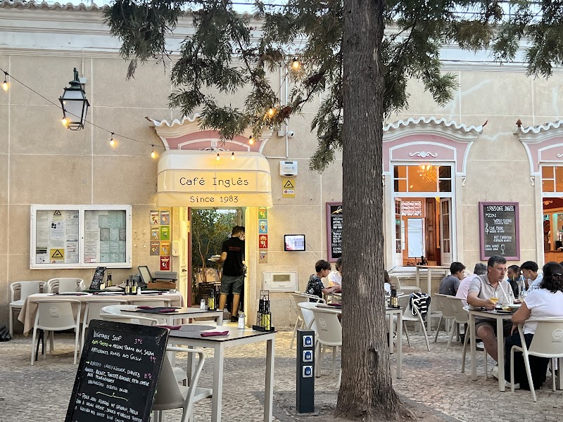 Café Inglês – Escadas do Castelo, Silves 8300-182 (photo 3)