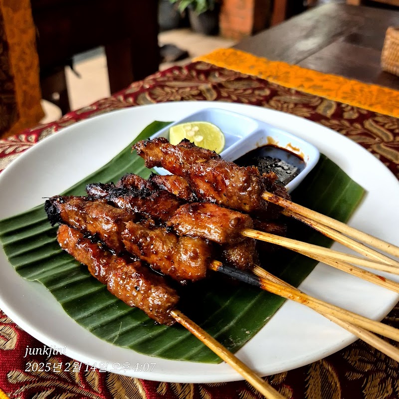Warung Makan Bu Rus – Jl. Kajeng, Ubud (photo 2)
