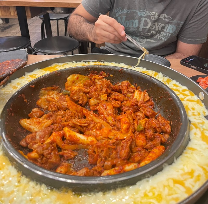 Yoogane Chicken Galbi (유가네) – 335-7 Seogyo-dong, Mapo-gu, Séoul (photo 3)