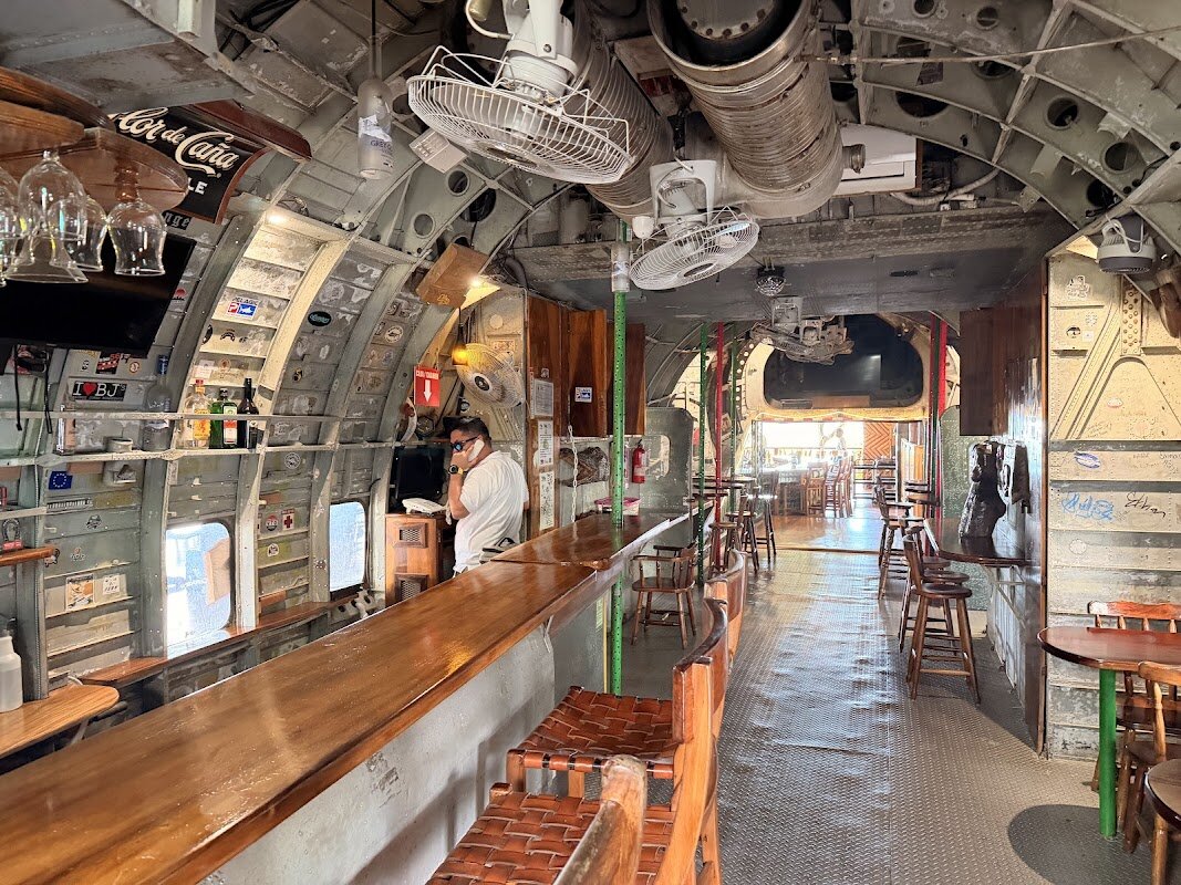 Restaurante El Avion – Manuel Antonio, Costa Rica (photo 1)