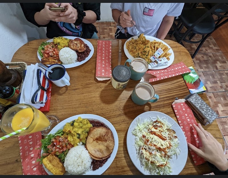 Soda La Piccola – Monteverde, Costa Rica (photo 2)