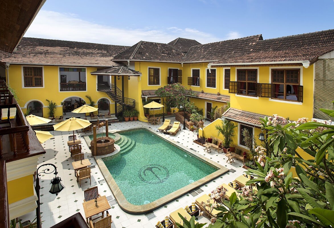 Deluxe Hotel Restaurant – Fort Kochi (photo 1)