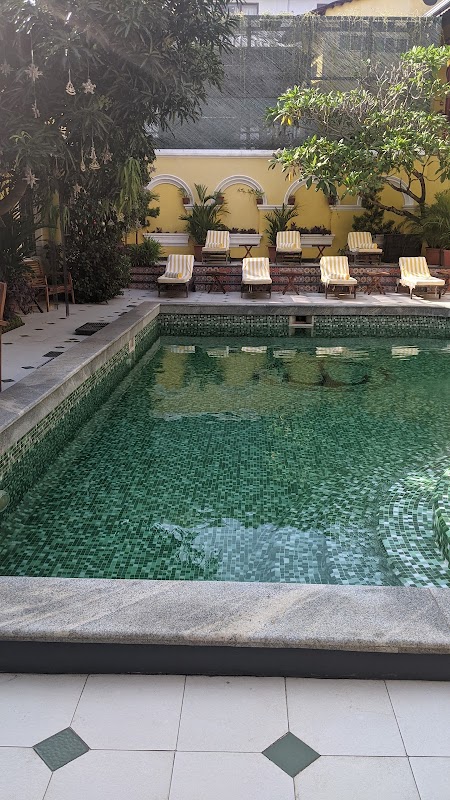 Deluxe Hotel Restaurant – Fort Kochi (photo 3)