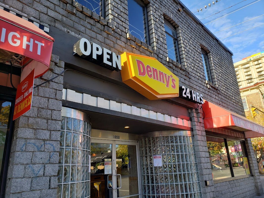 Denny's – West End, Vancouver (photo 1)