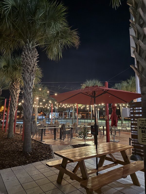 Crabby's Dockside – Clearwater Beach (photo 1)
