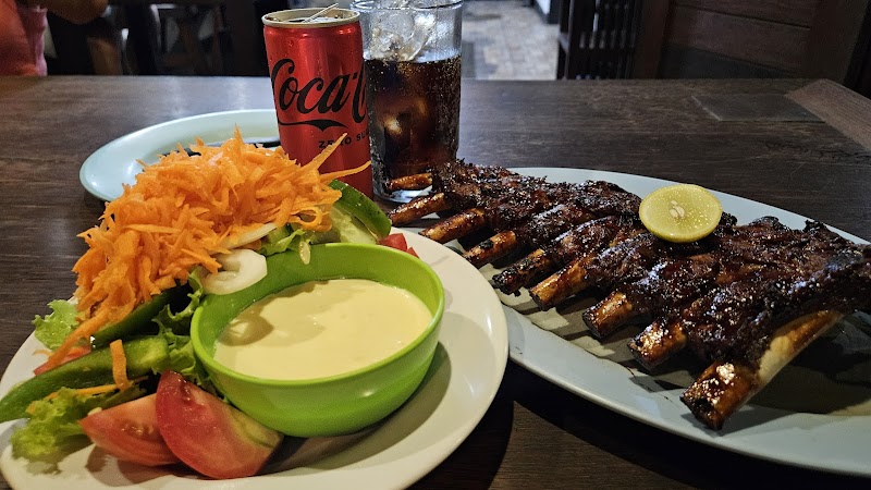 Naughty Nuri's – Ubud (photo 2)