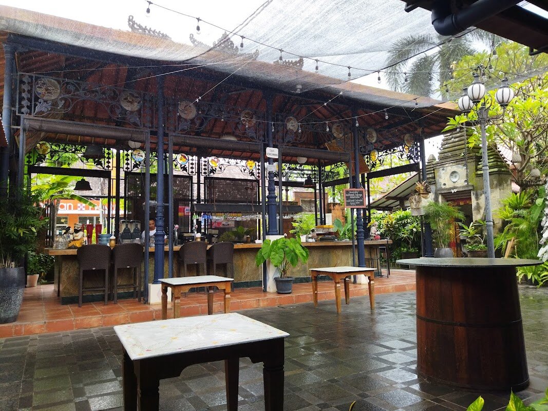 Warung Made – Jl. Raya Seminyak, Seminyak, Kuta, Bali (photo 1)