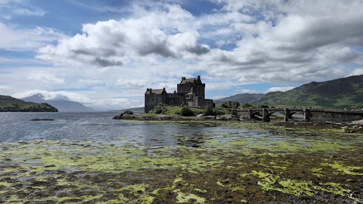 Eilean Donan Castle – Dornie, Écosse (photo 1)
