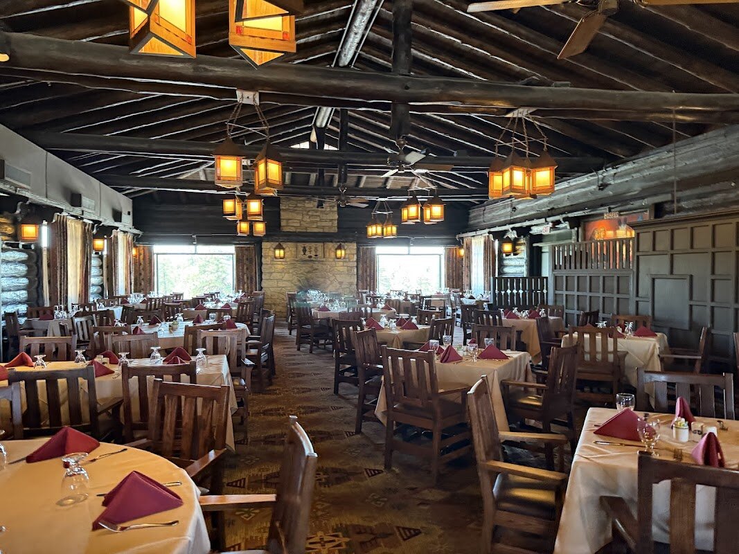 El Tovar Dining Room – El Tovar Hotel, Grand Canyon South Rim (photo 1)