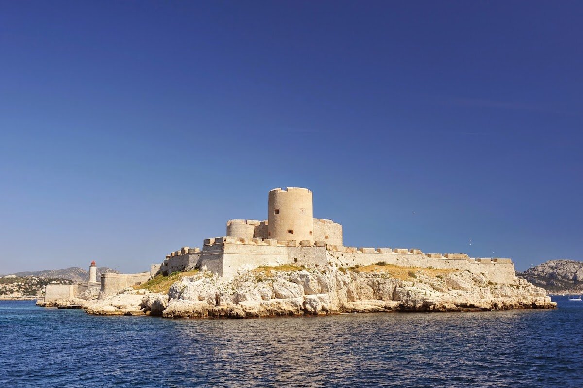 Excursion en bateau au Château d'If et îles du Frioul – Embarcadère Frioul If Express, Quai des Belges, 13001 Marseille (photo 1)