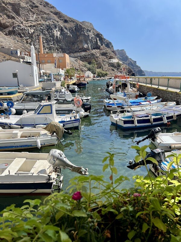 Excursion volcan et sources thermales – Vieux port de Fira, Santorin (photo 1)