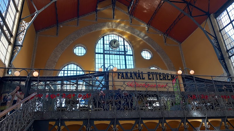 Exploration du Grand Marché Central – Vámház krt. 1-3, 1093 Budapest (photo 2)
