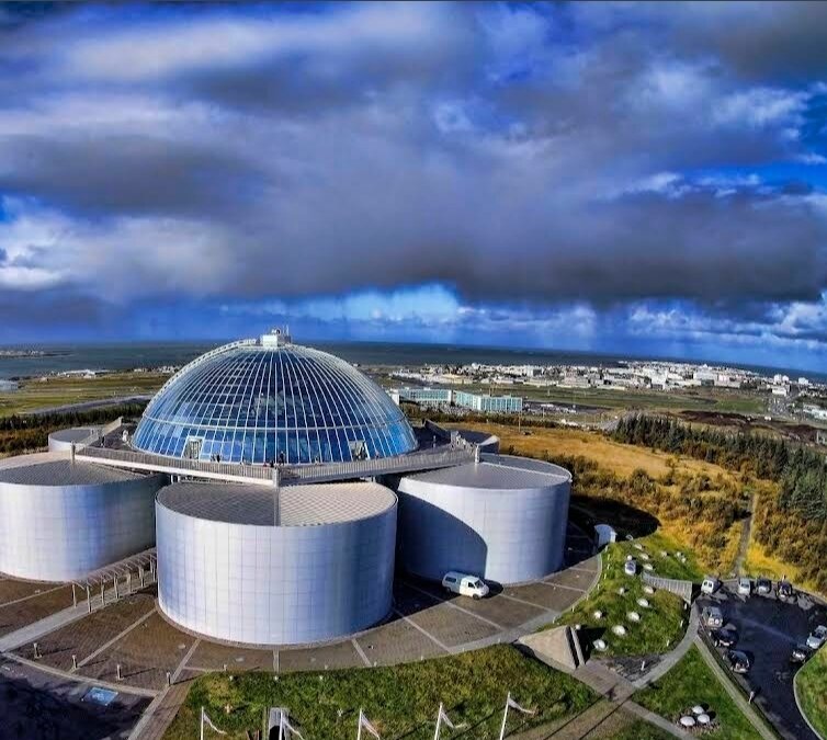 Exploration libre quartier Vesturbær – Vesturbær, Reykjavik, Islande (photo 1)