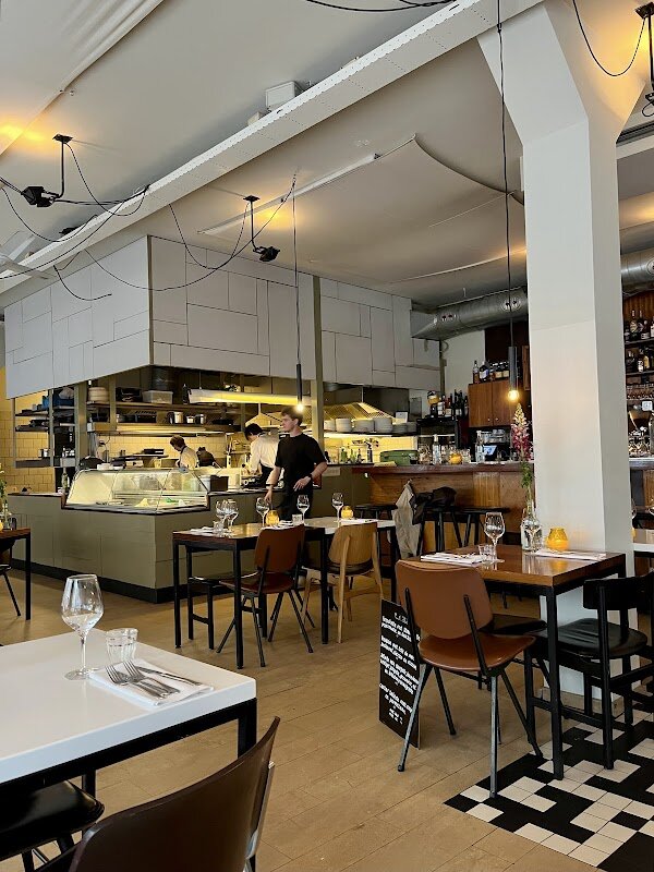 Fa. Pekelhaaring – Van Woustraat 127-129, 1074 AH Amsterdam (De Pijp) (photo 1)