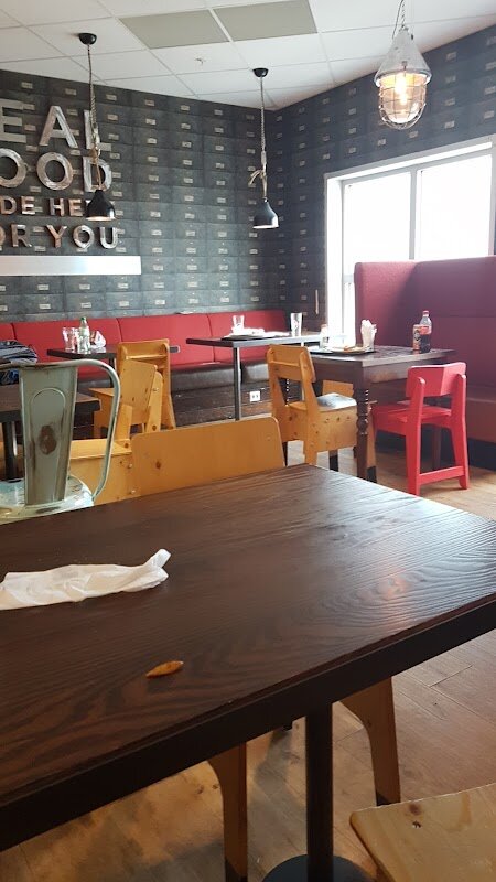 Food Factory Cafe Lounge – Aéroport de Bodø (BOO), Bodø (photo 1)
