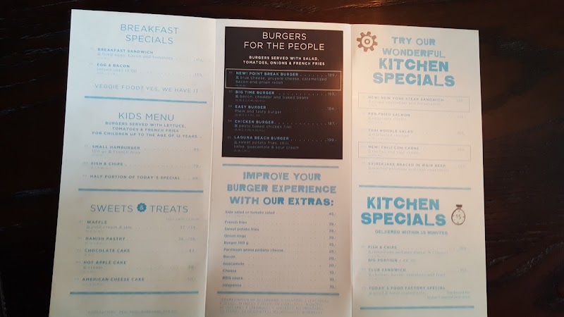 Food Factory Cafe Lounge – Aéroport de Bodø (BOO), Bodø (photo 2)