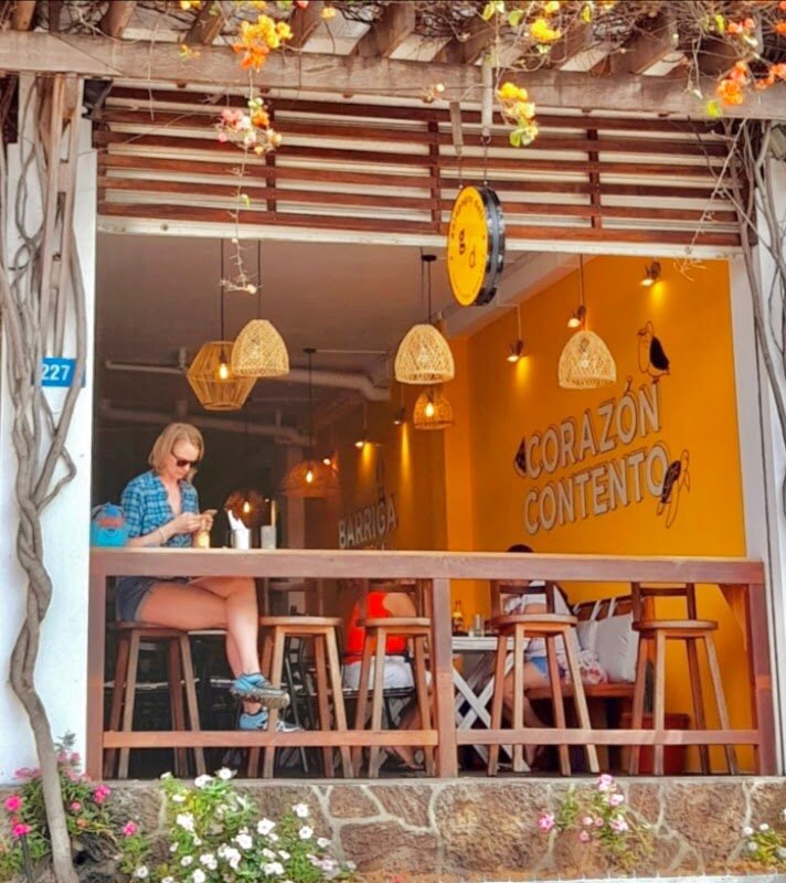 Galápagos Deli – Puerto Ayora, Santa Cruz Island (photo 1)