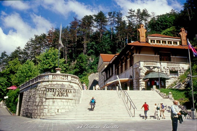 Grottes de Postojna et Château de Predjama – Postojna (photo 2)