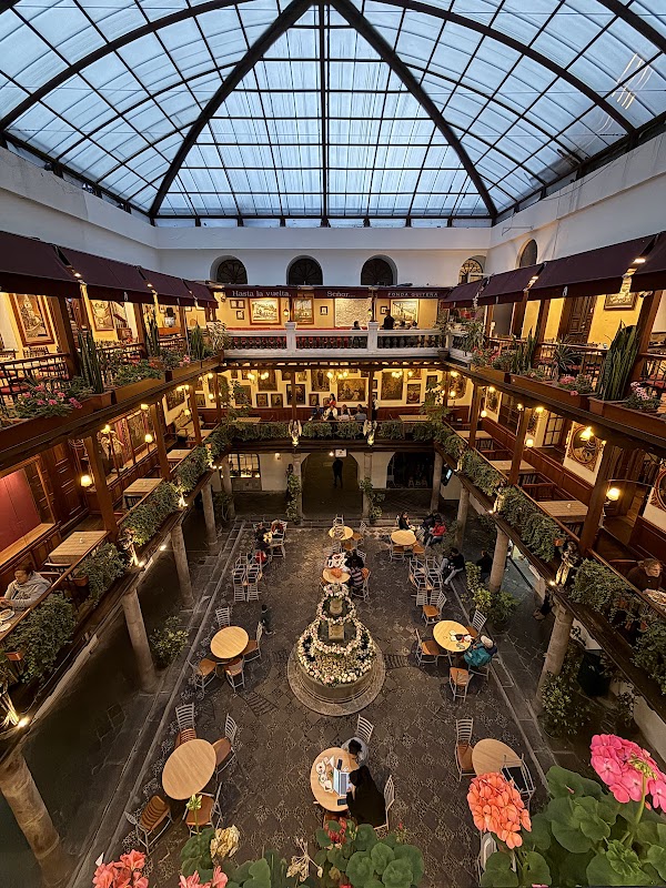 Hasta la Vuelta Señor – Palacio Arzobispal, Plaza de la Independencia, Centro Historico, Quito (photo 2)