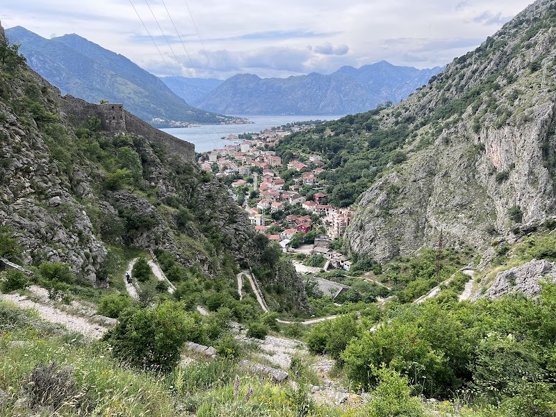Ladder of Kotor hike – Old Town Kotor (photo 2)