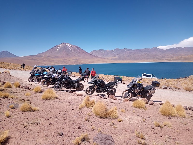 Lagunas Altiplánicas – Lagunas Miscanti-Miñiques, Chili (photo 2)