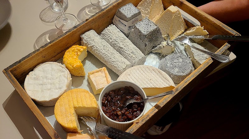 L'Epicerie – 46 Place Michel Debré, 37400 Amboise (photo 2)