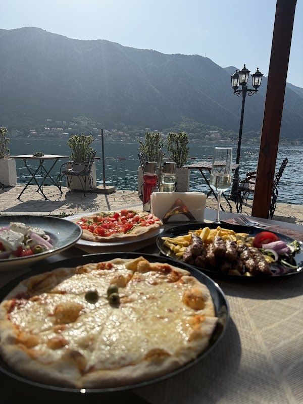 Little Bay Fast Food – Dobrota (photo 2)
