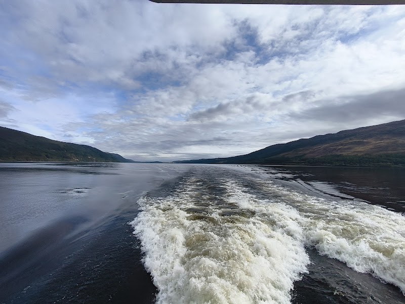 Loch Ness Boat Tour & Urquhart Castle – Clansman Harbour, Drumnadrochit (photo 2)