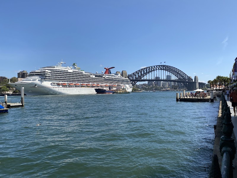 Manly Fast Ferry – Circular Quay Wharf 2, Sydney NSW 2000, Australia (photo 2)