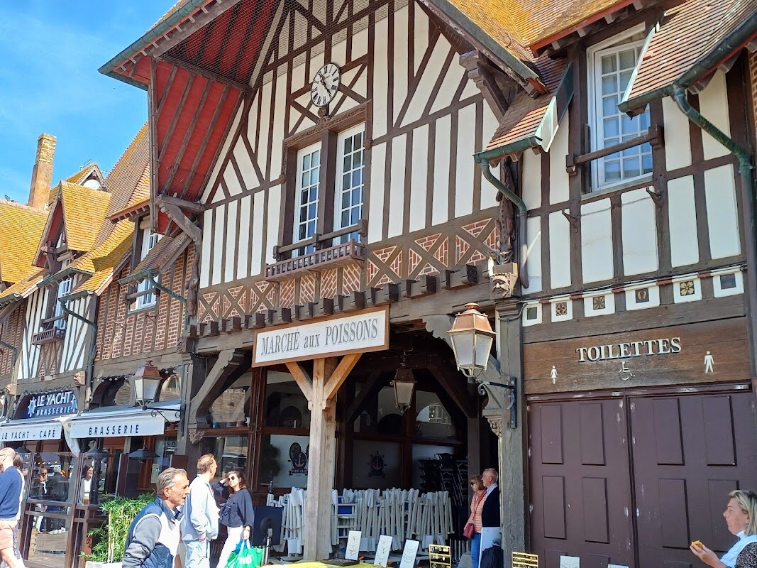 Marché de Deauville – Marché de Deauville, Place du Marché, près de la Place Morny, 14800 Deauville (photo 1)