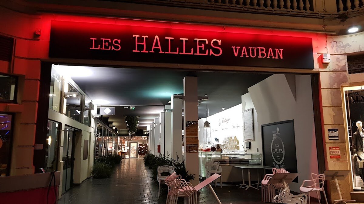 Marché des Halles Vauban – Place de la République, 66000 Perpignan (photo 1)