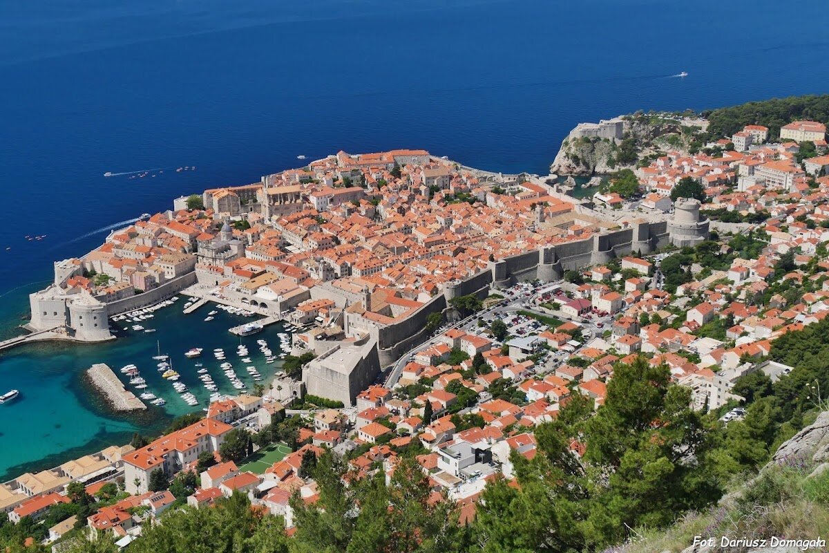 Mont Srd - Funiculaire et point de vue – Mont Srd Dubrovnik, Croatie (photo 1)