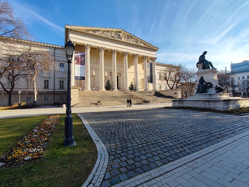 Musée d'Histoire de Hongrie et Parc d'attraction historique – Île Margaret, Budapest (photo 2)