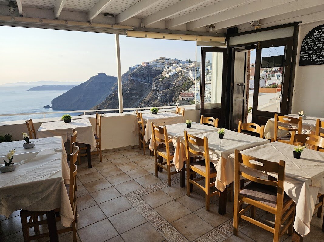 Naoussa – Fira (photo 1)