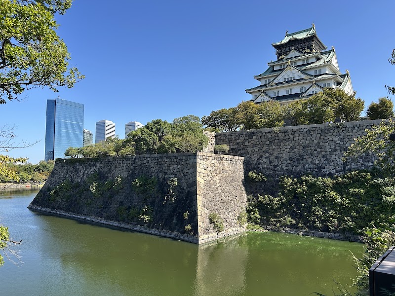 Nishinomaru Garden - Cerisiers – Chuo Ward, Osaka (photo 2)