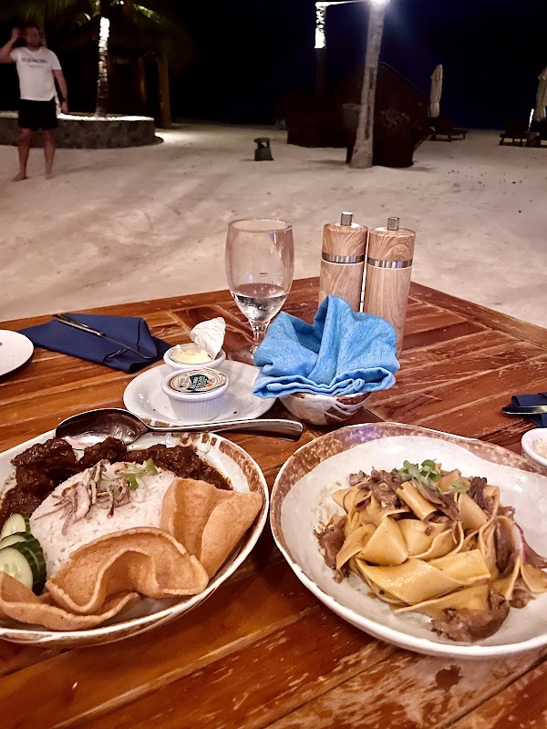 Onu Onu Bamboo Beach Bar – Beachfront Sirru Fen Fushi, Maldives (photo 2)