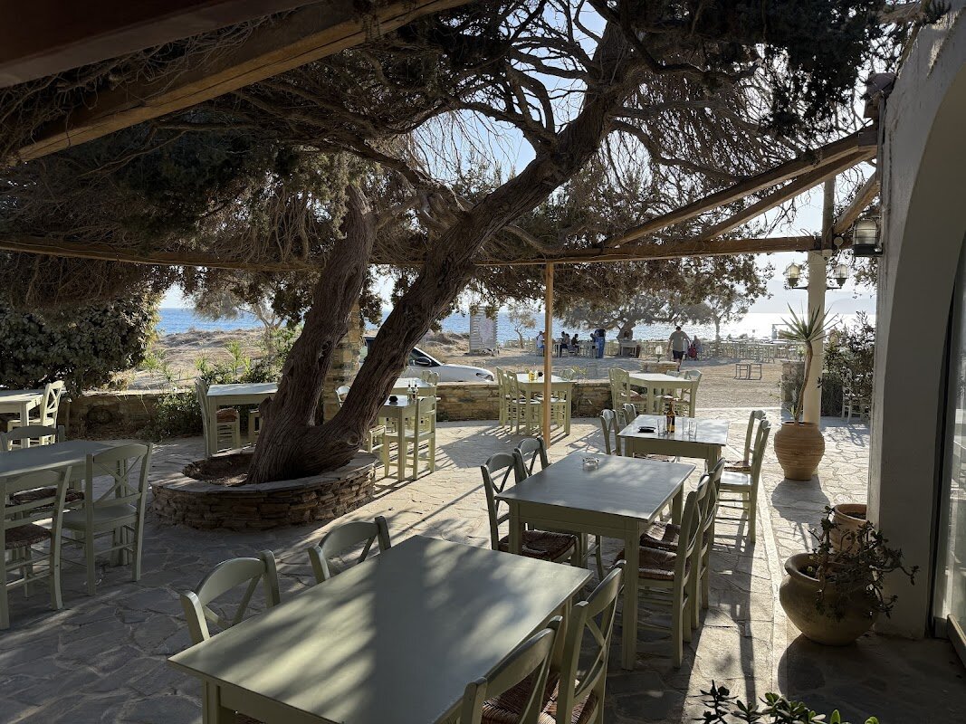Paradiso Taverna – Plaka Beach, Naxos, Grèce (photo 1)