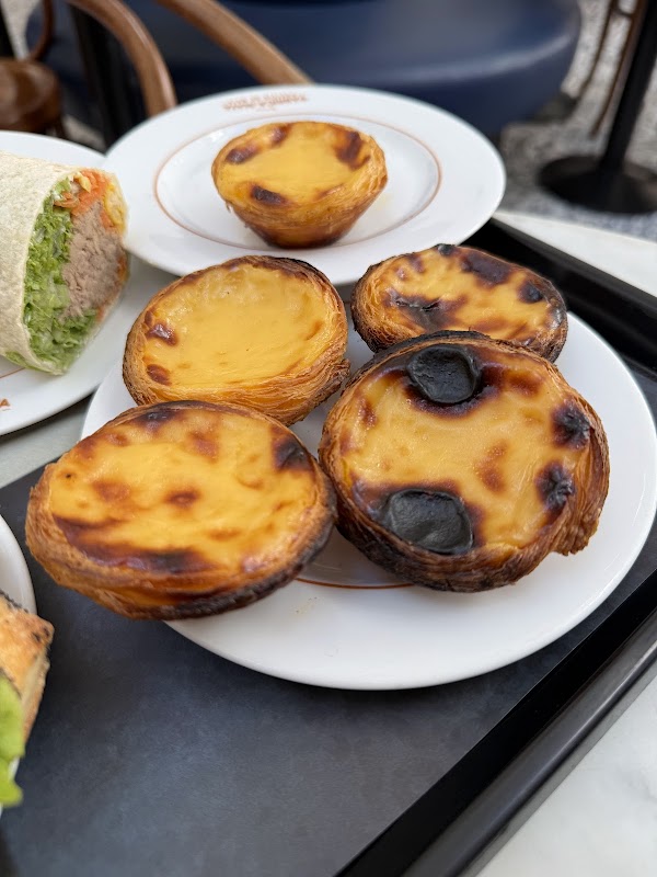 Pastelaria près de l'auberge – Quartier de Restauradores, Lisbonne (photo 3)