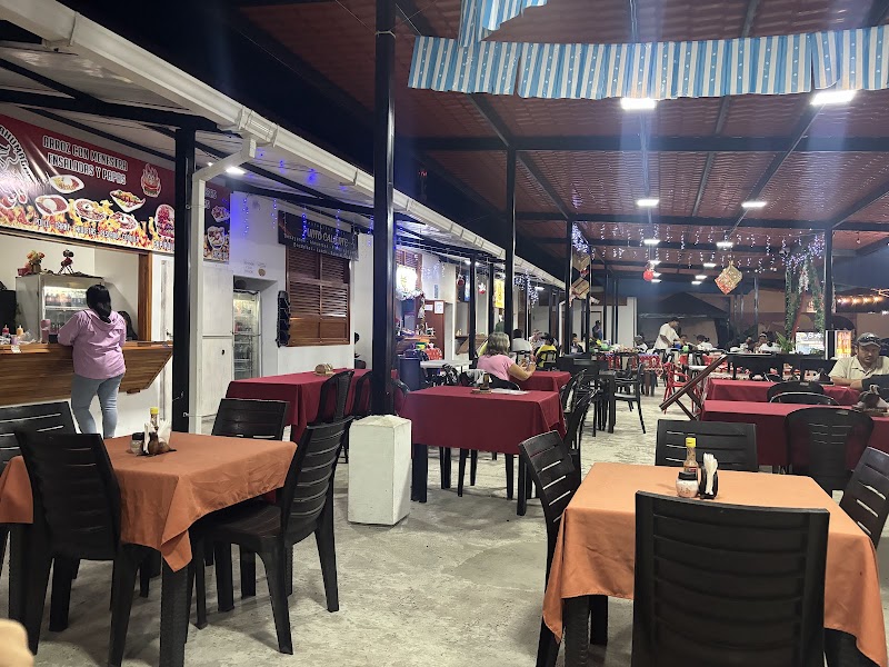 Marché Local – Puerto Villamil, Isabela (photo 2)