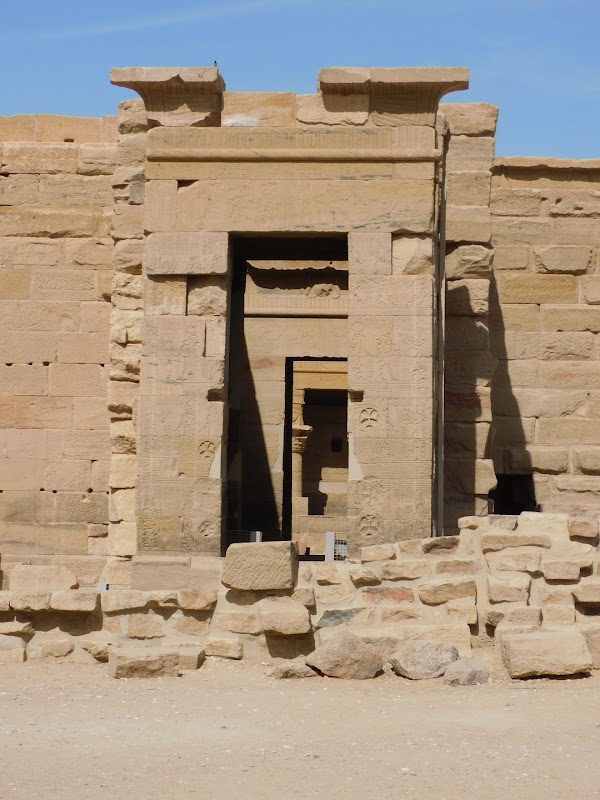 Philae Temple - dédié à Isis – Île d'Agilkia, Assouan, Égypte (photo 3)