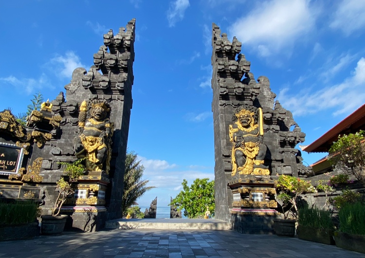Photographie et méditation coucher soleil Tanah Lot – Tabanan, Bali (photo 2)
