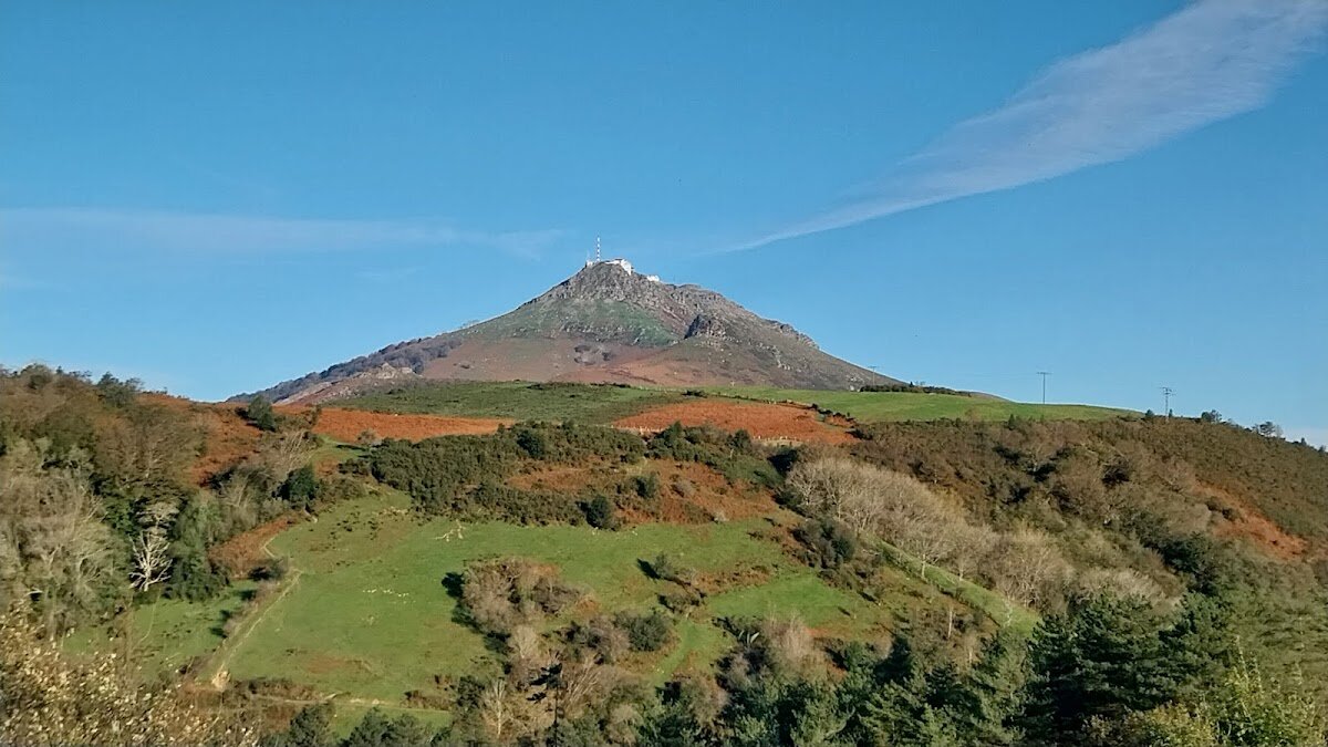 Pique-nique au sommet de La Rhune – Sommet de La Rhune (photo 1)