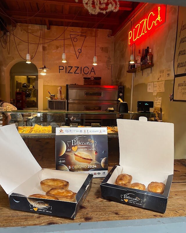 Pizzica – Nagymező utca 21, Budapest (photo 1)