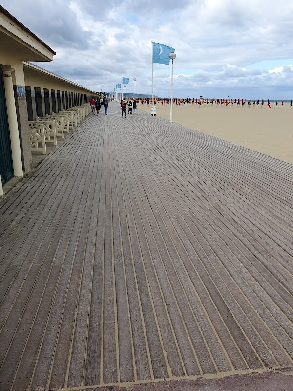 Plage de Deauville et Les Planches – Boulevard de la Mer, 14800 Deauville (photo 1)