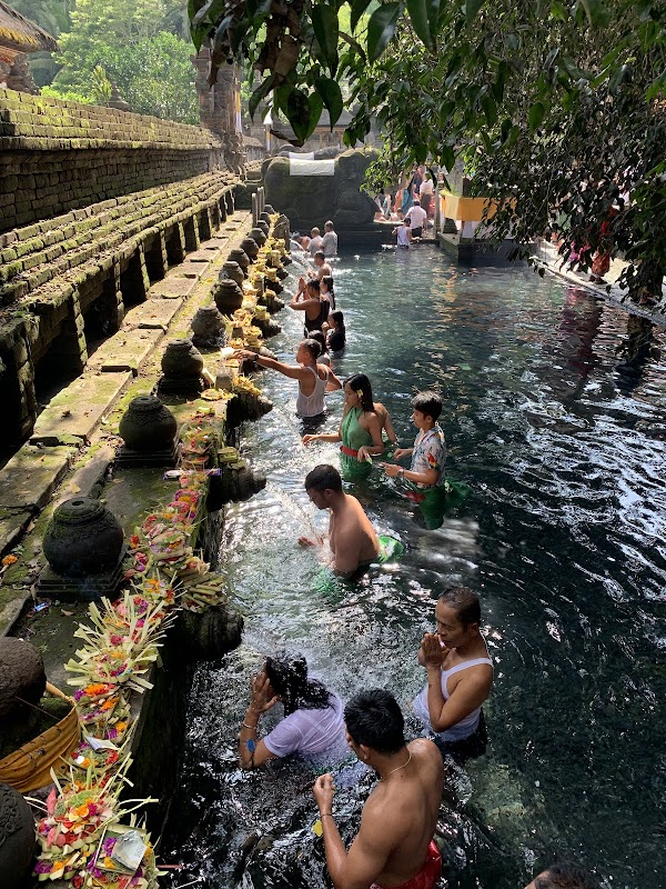 Pura Tirta Empul Temple Visit – Tampaksiring, Bali (photo 2)